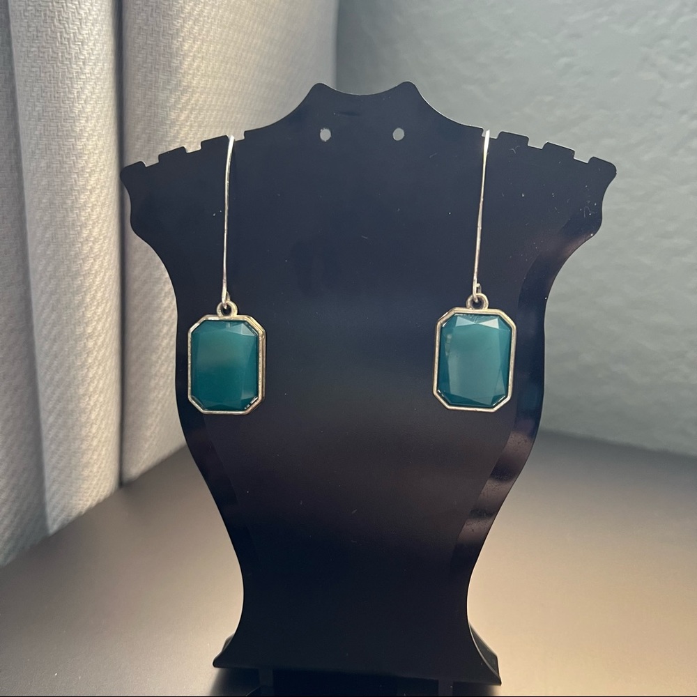 Dark Turquoise Agate Faceted Geometric Octagon Silver Tone Threader Earrings